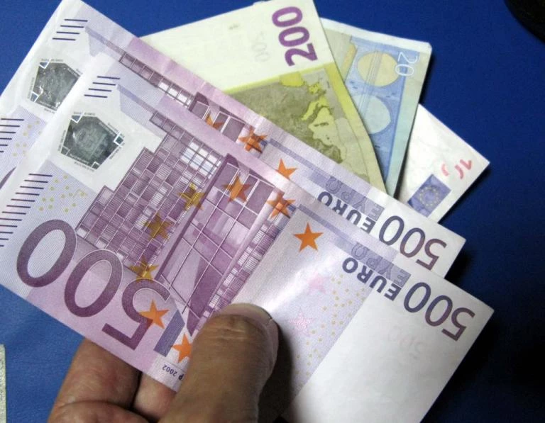 Handelsblatt: Τεστ με δεκαετές ομόλογο θα κρίνει την έξοδο της Ελλάδας στις αγορές
